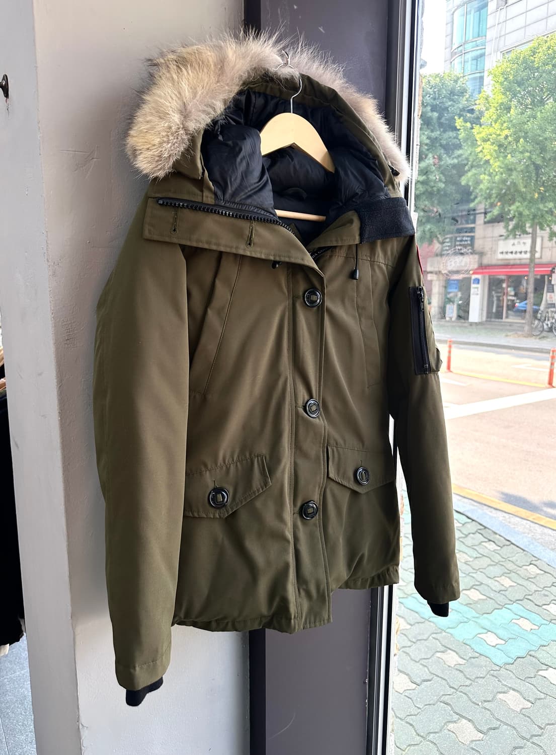 S/ 캐나다구스 몬테벨로 다운 패딩자켓 상품이미지3