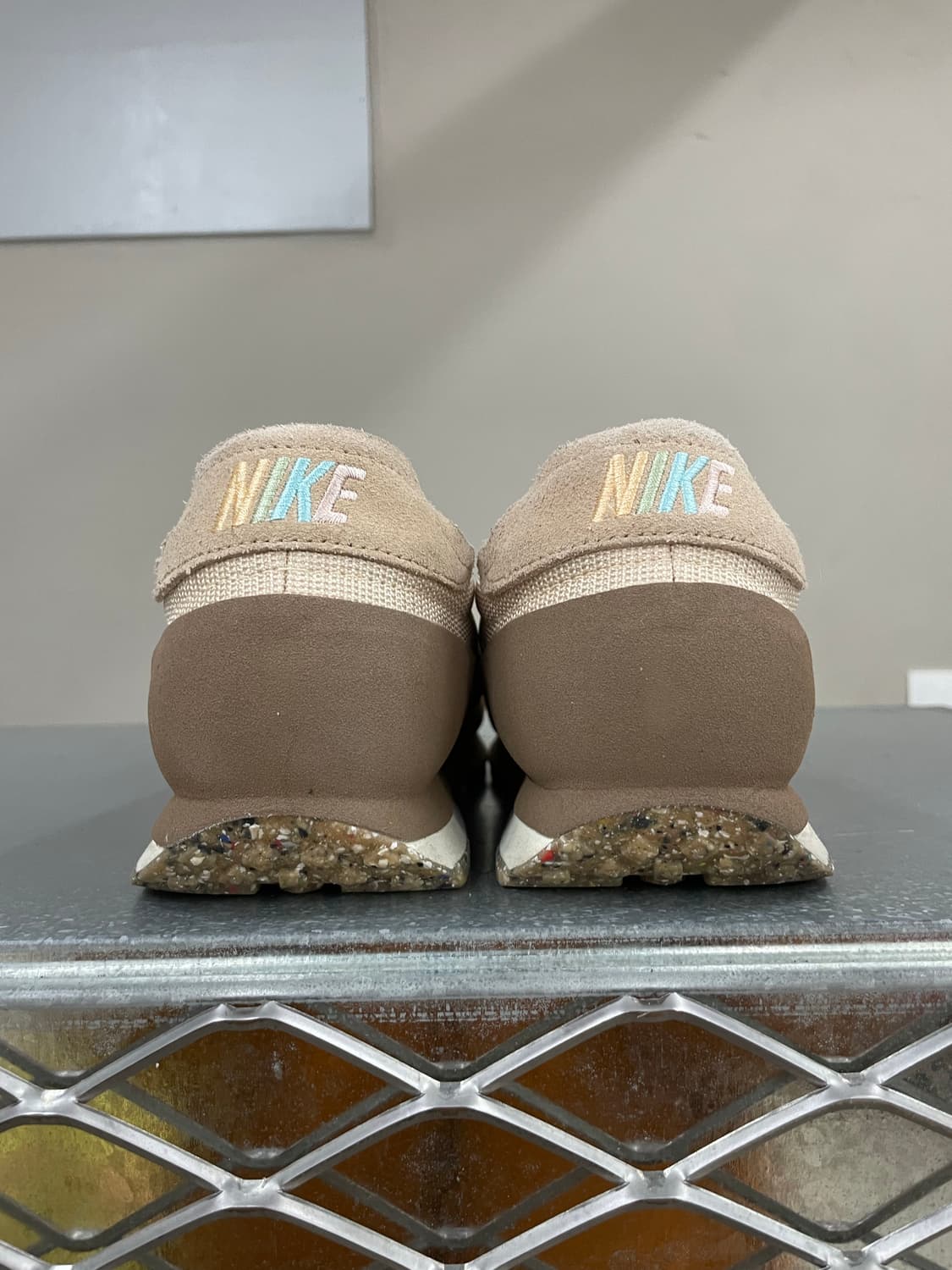 나이키 데이브레이크 타입 헴프 270 상품이미지3