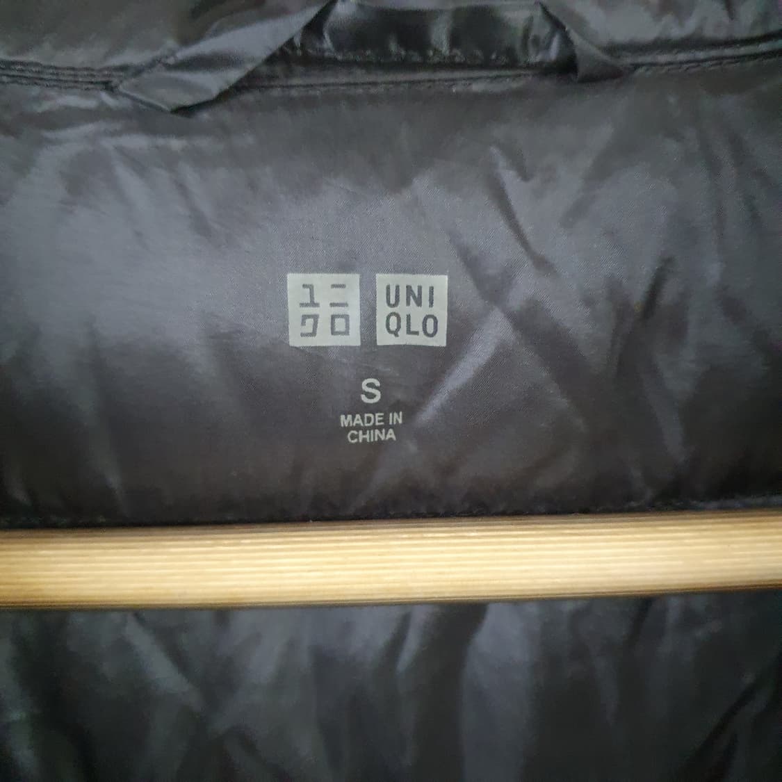 유니클로 경량 롱 후드 패딩 상품이미지2