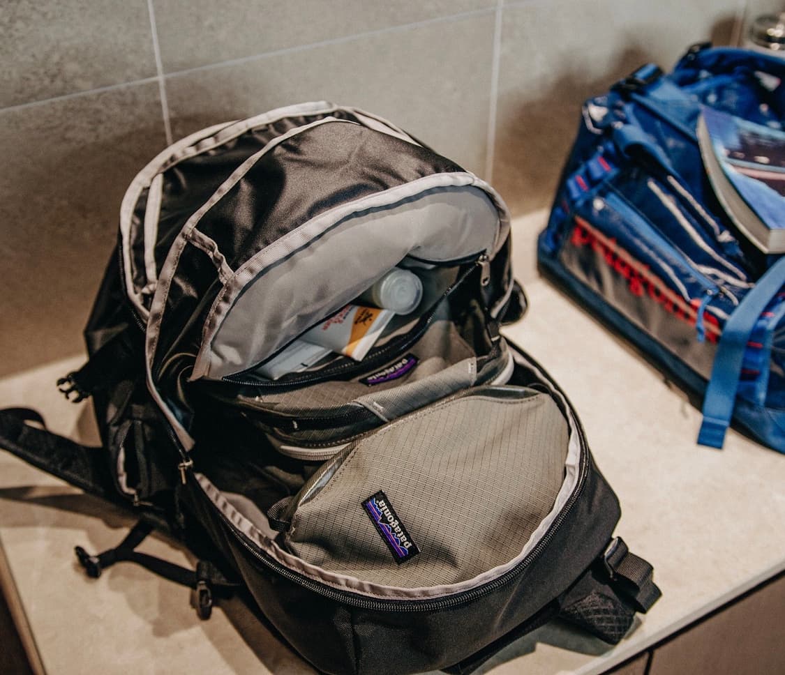 파타고니아 팍사트32L 백팩 블랙 상품이미지9