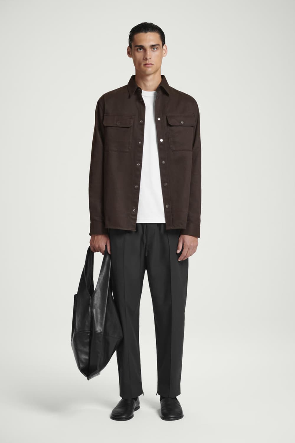 코스 COS 핀턱 테이퍼드 트랙 팬츠 상품이미지2