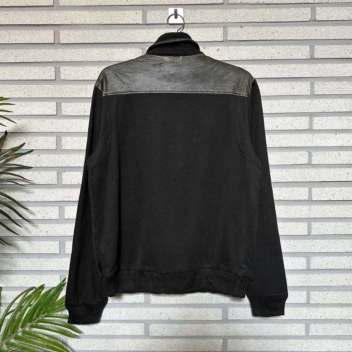 아디다스 삼선 트랙탑 자켓 레더 믹스 하이넥 디테일 오리지널 로고 블랙 상품이미지2