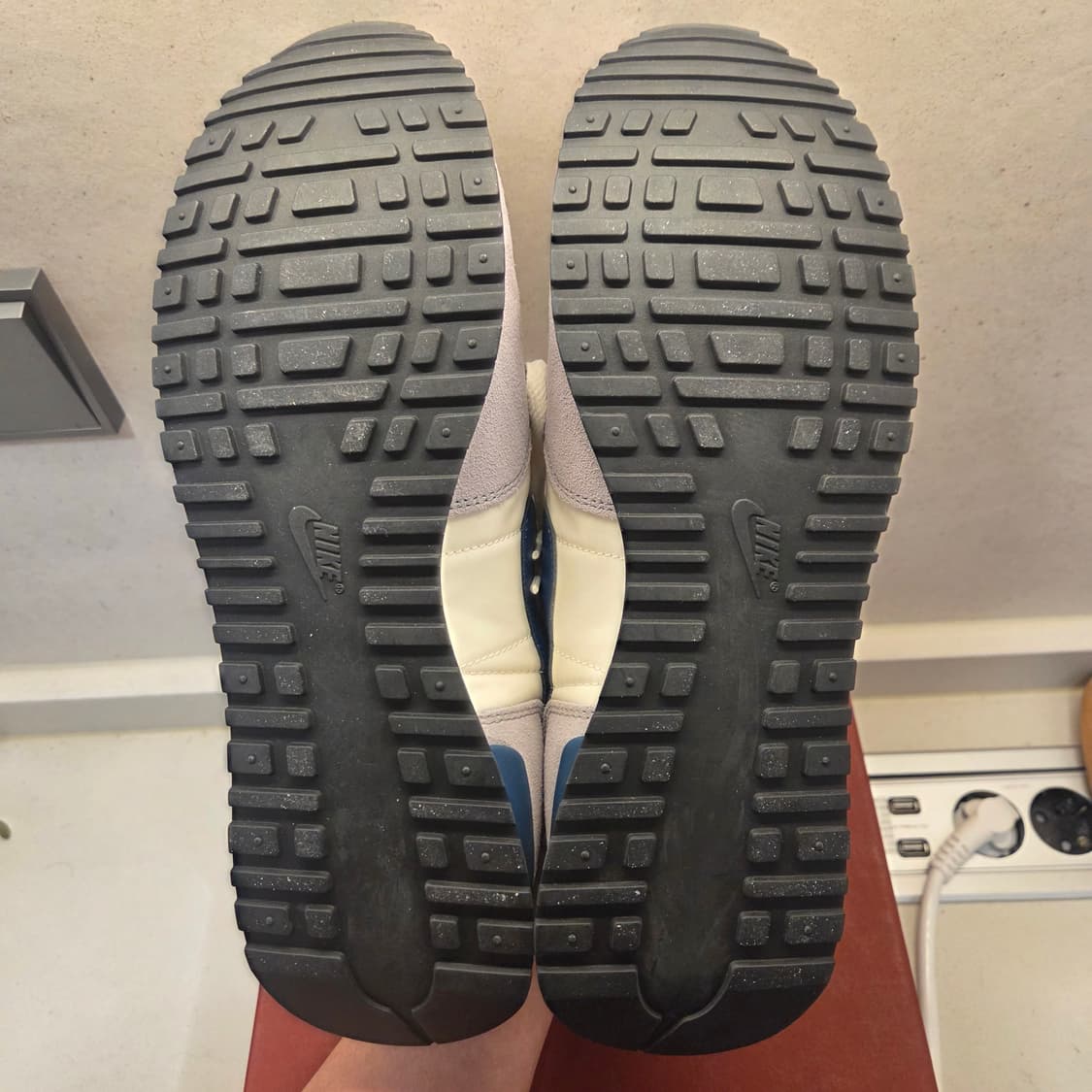 나이키 볼텍스 285 상품이미지3