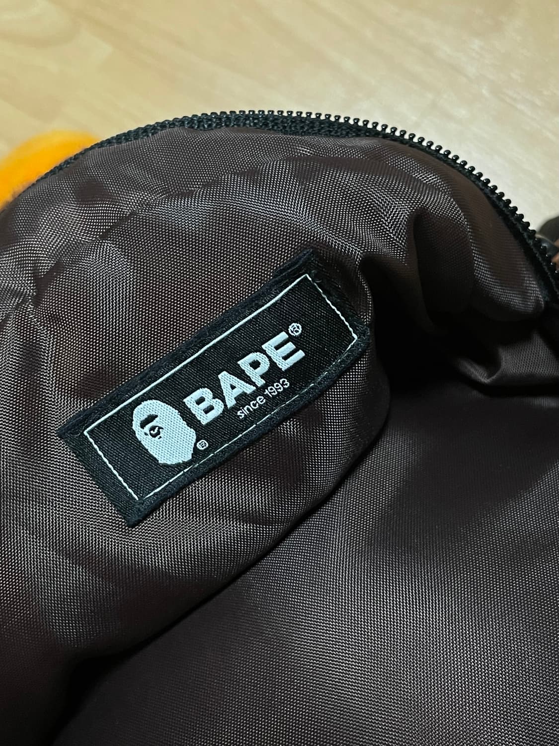 Bape 베이프 플러쉬 마일로 크로스백 상품이미지4
