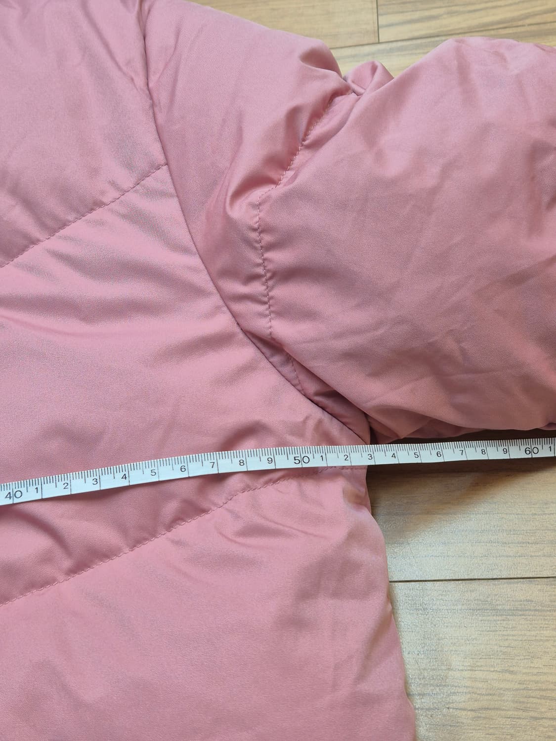 K2 핑크 패딩 90사이즈 판매합니다. 솜털, 깃털 충전재로 가벼우면서  상품이미지7