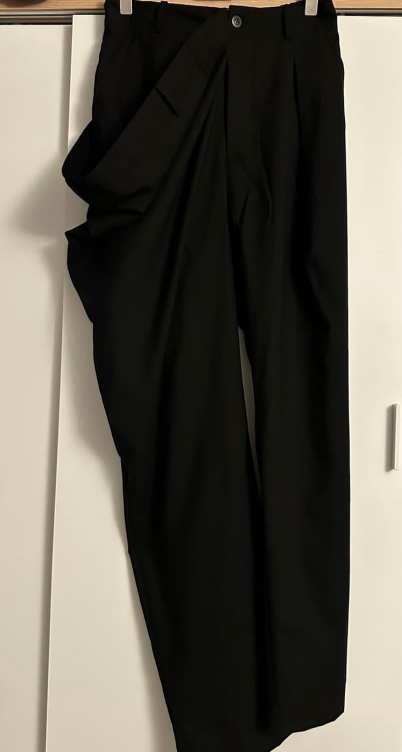 Lynder Ep.8 Asymmetrical Trousers 상품이미지2