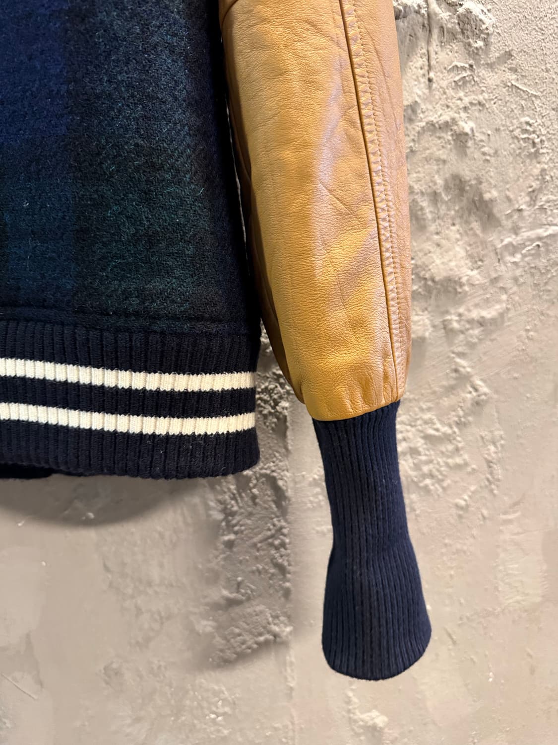 38 라코스테 LACOSTE 울 레더 바시티 스타디움 자켓 네이비 베이지 상품이미지6