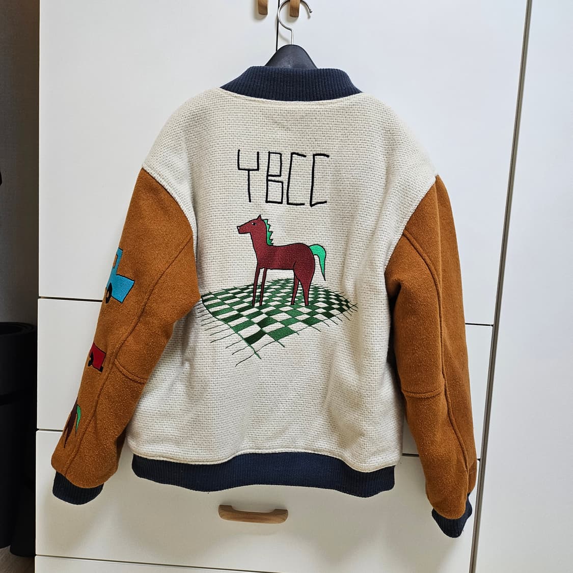 유쓰배쓰 바시티자켓 점퍼 남여공용 M 상품이미지2