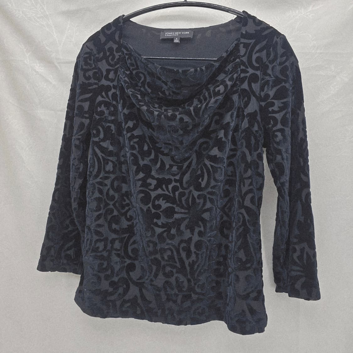 Jones New York 블랙 벨벳 플라워 블라우스 상품이미지8