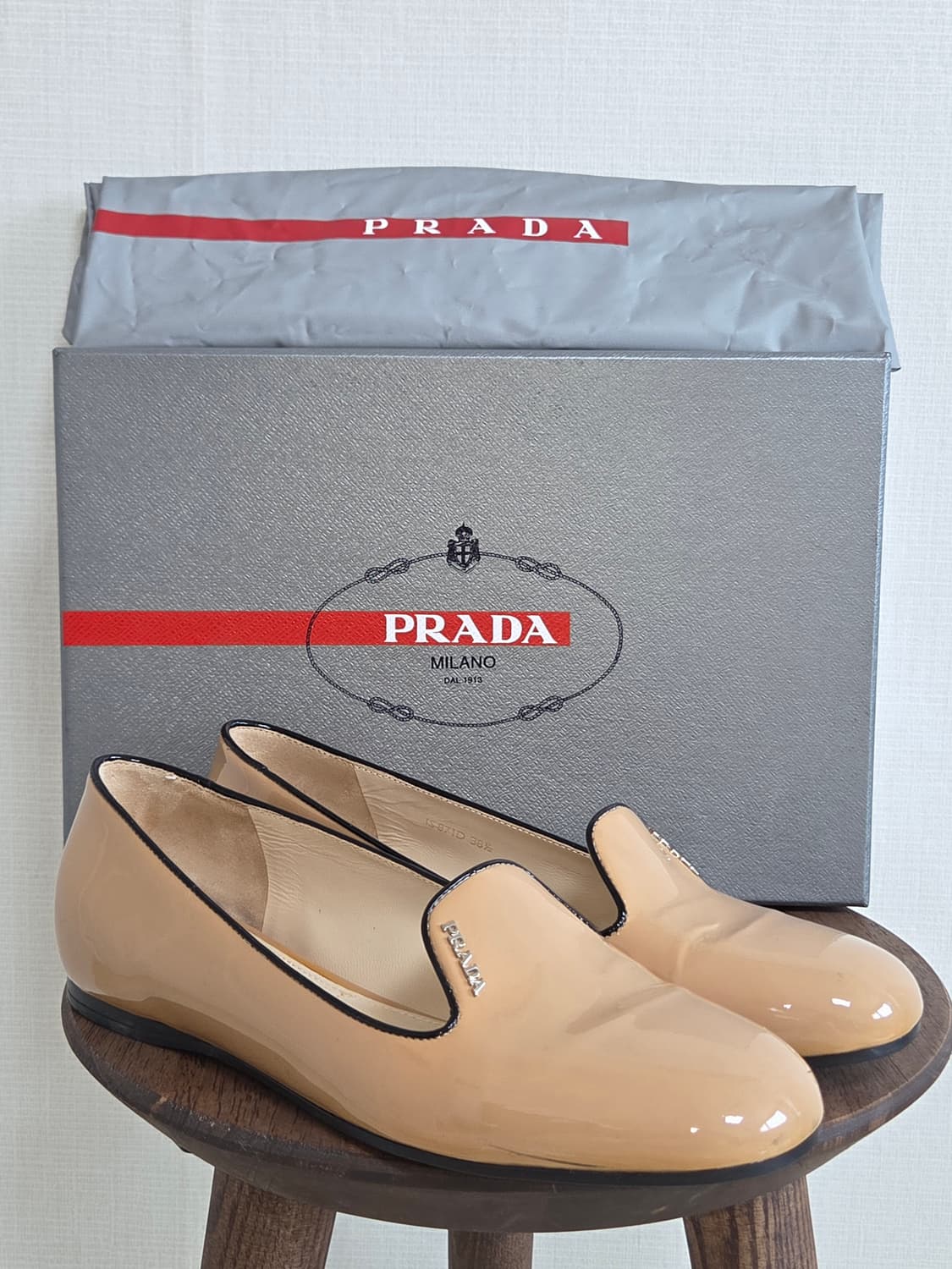 프라다 페이턴트 로퍼 (EU 38.5) 상품이미지1