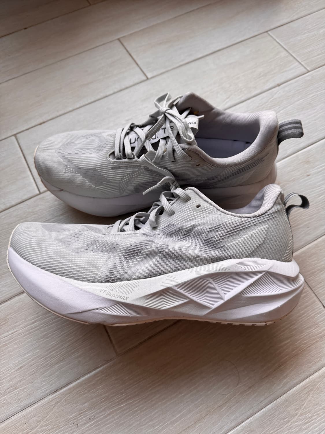 아식스 노바블라스트 5 러닝화 260mm 상품이미지2