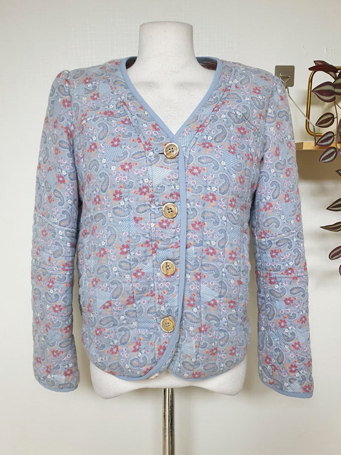 써스데이아일랜드 페이즐리 누빔자켓 55 블루 S 상품이미지2