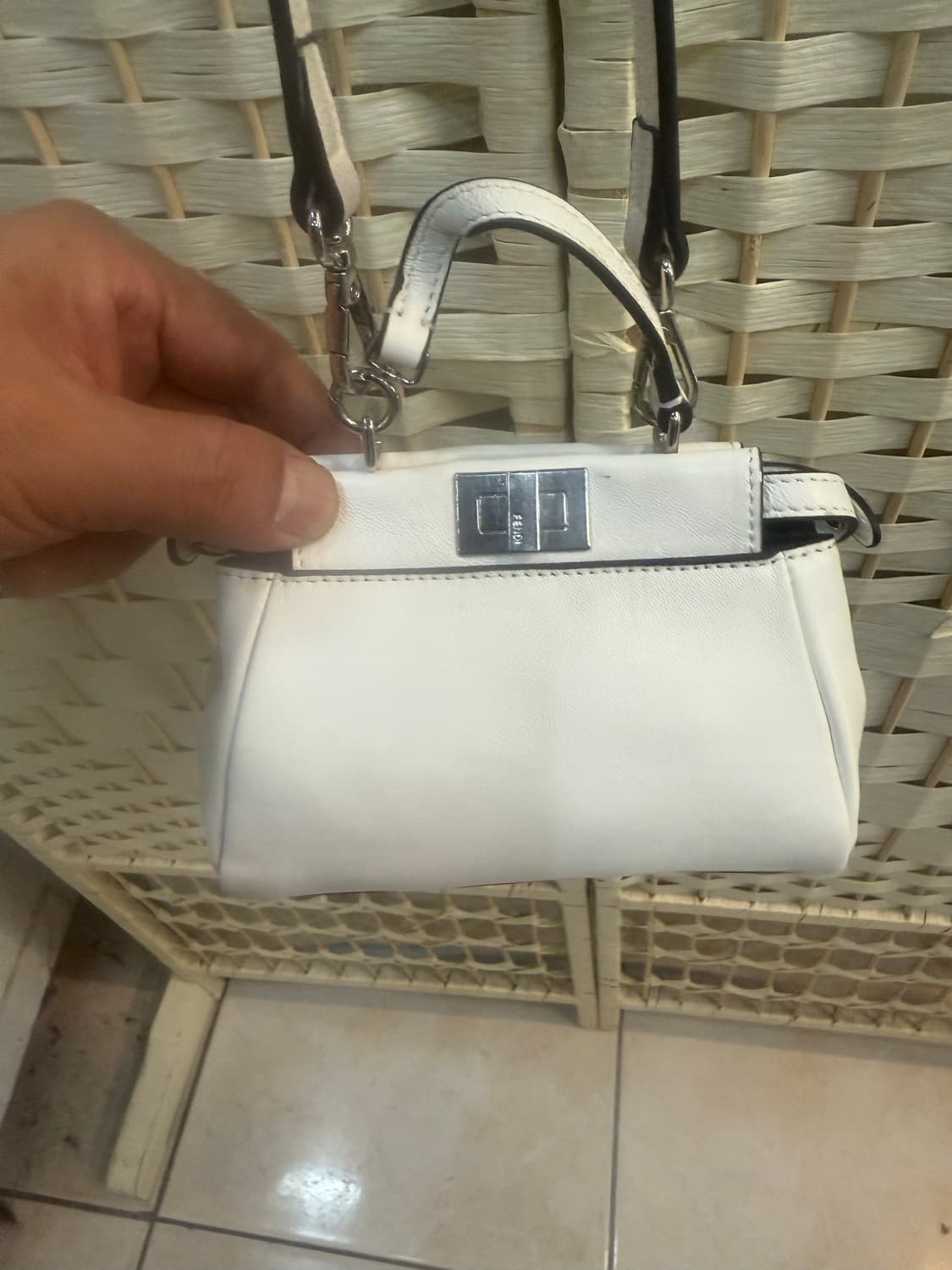 정품 펜디 마이크로 피카부 나노 미니 2way백 팝니다 상품이미지2