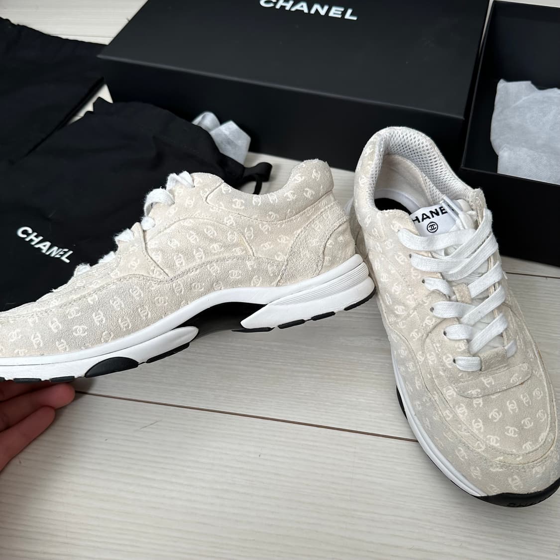 샤넬 프린티드 스니커즈 39 사이즈  상품이미지6