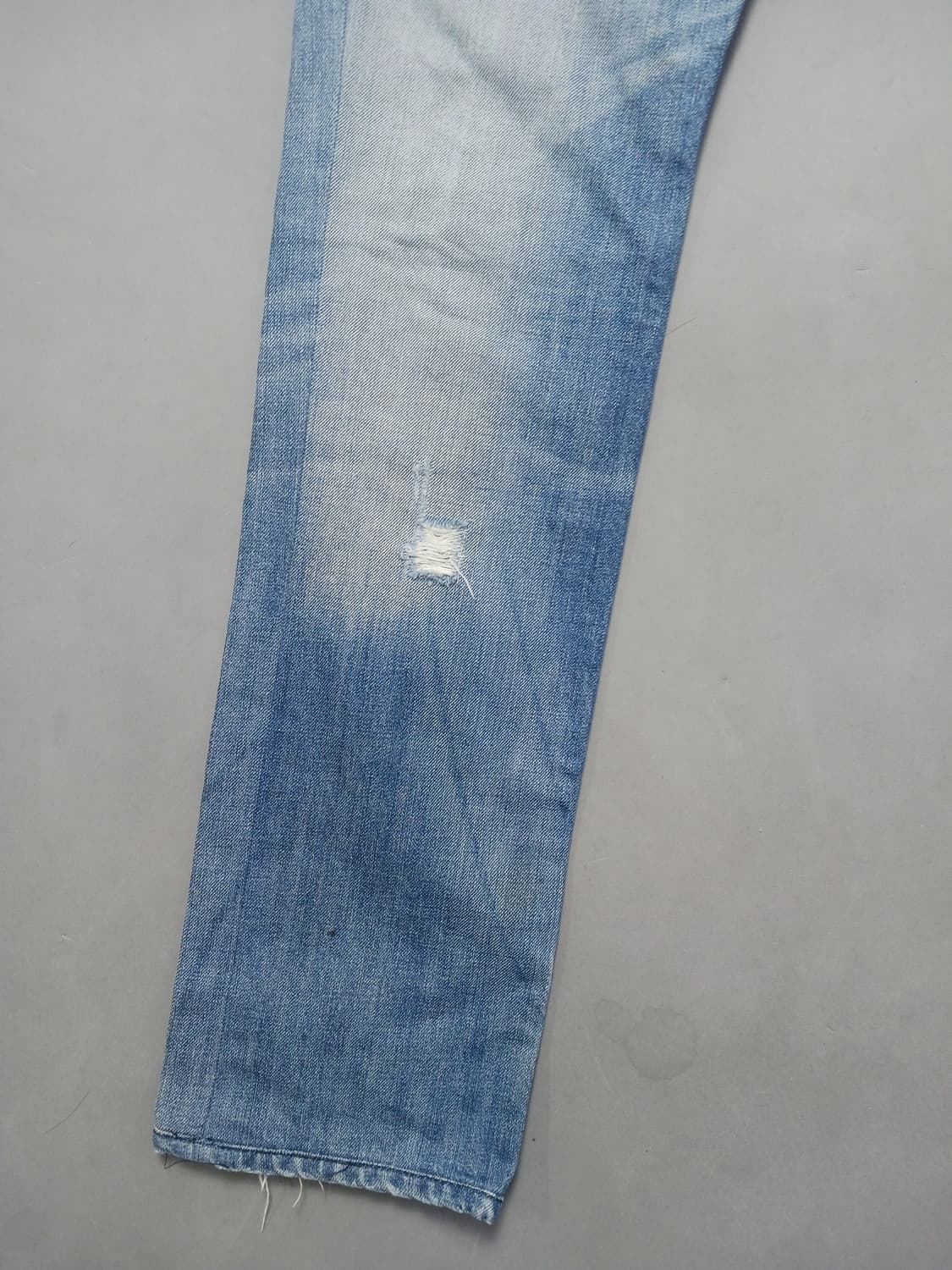 [31] 디젤 사파도 WASH0074F 레귤러 슬림 스트레이트 진 청바지 상품이미지3