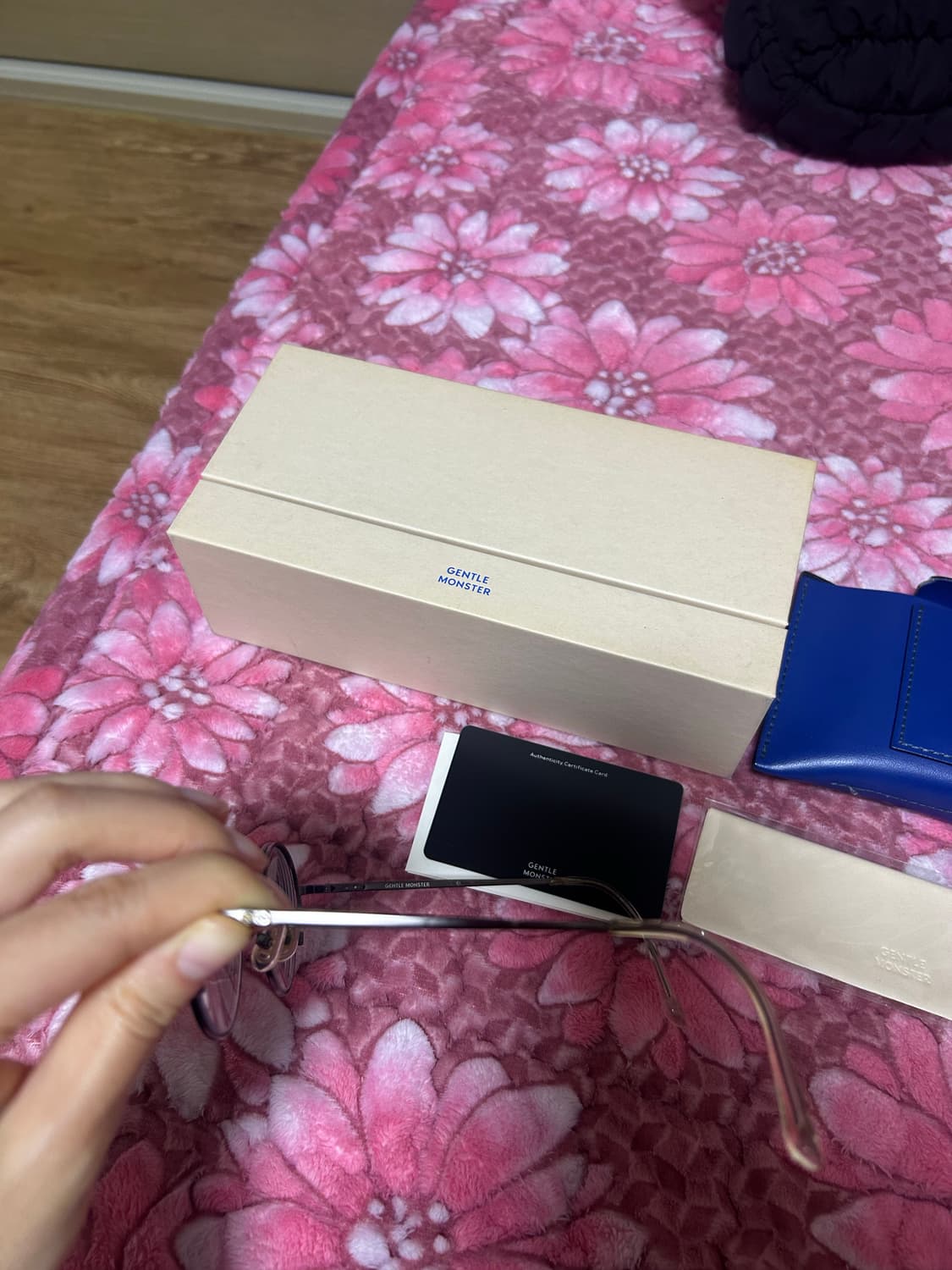 젠틀몬스터 디어클래식 안경테 상품이미지4