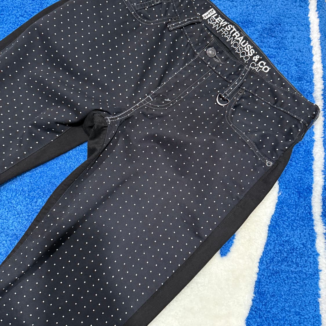 Levi’s 도트 블랙 리워크 레코드 상품이미지2