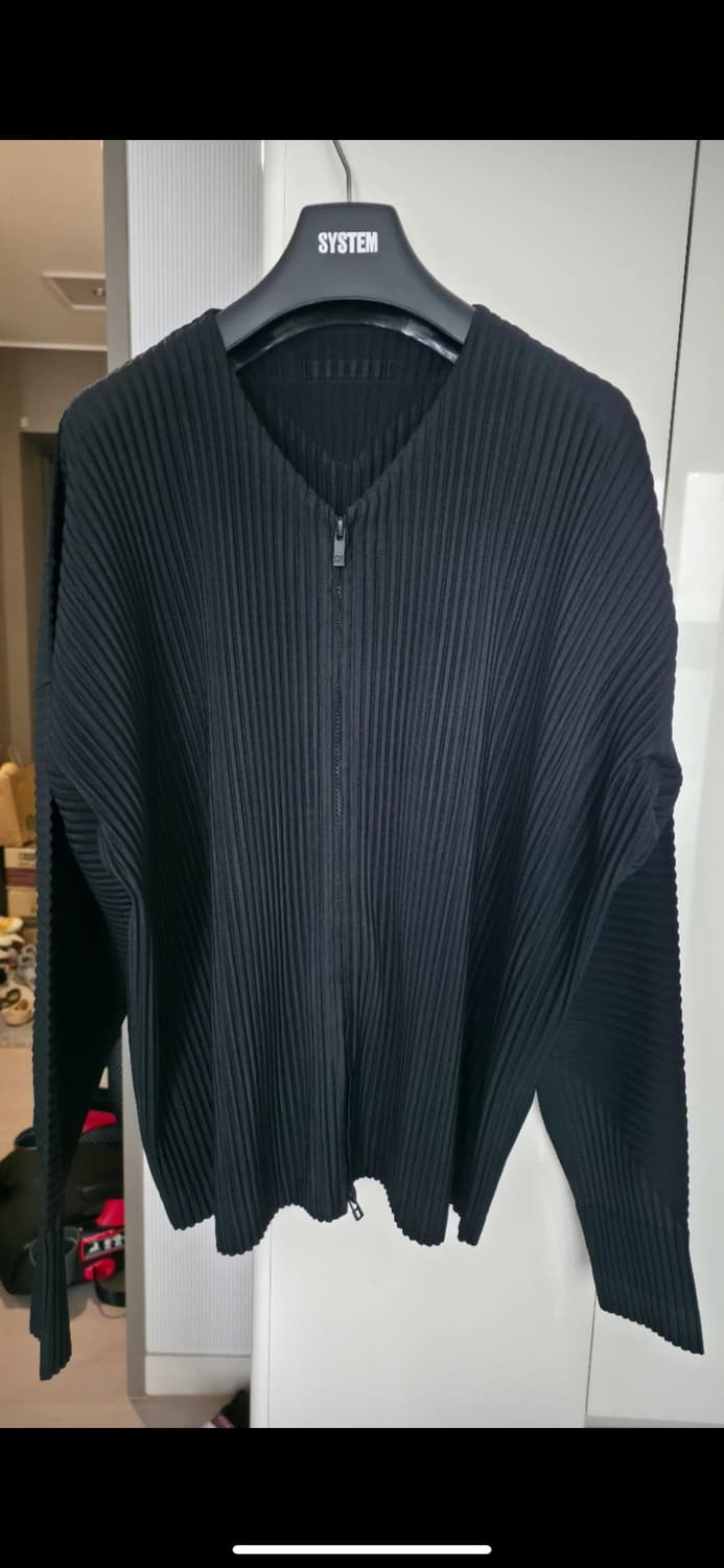 옴므플리세 블랙 브이넥 집업 가디건3 상품이미지1