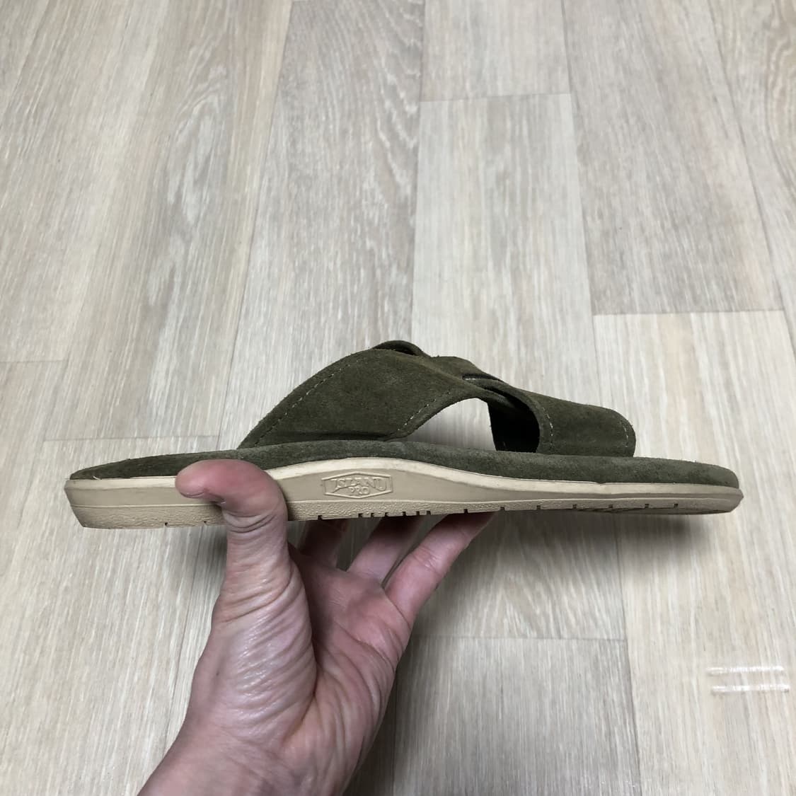 (260) 아일랜드 슬리퍼 스웨이드 슬라이드 올리브 카키 아일랜드260 상품이미지4