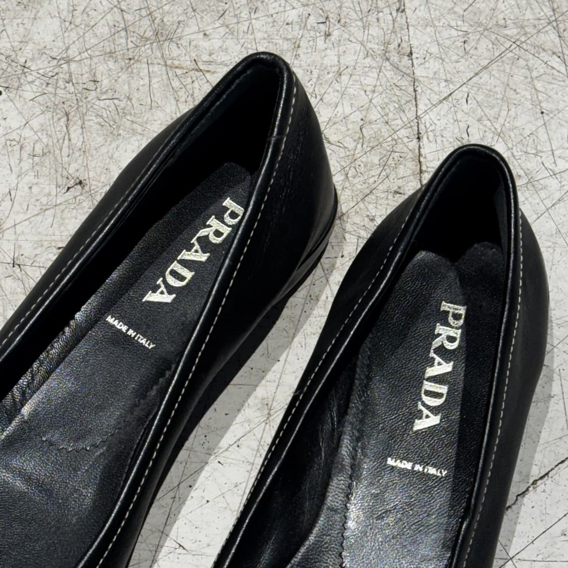 PRADA 프라다 레더 발레리나 플랫슈즈 36 (230) 상품이미지4