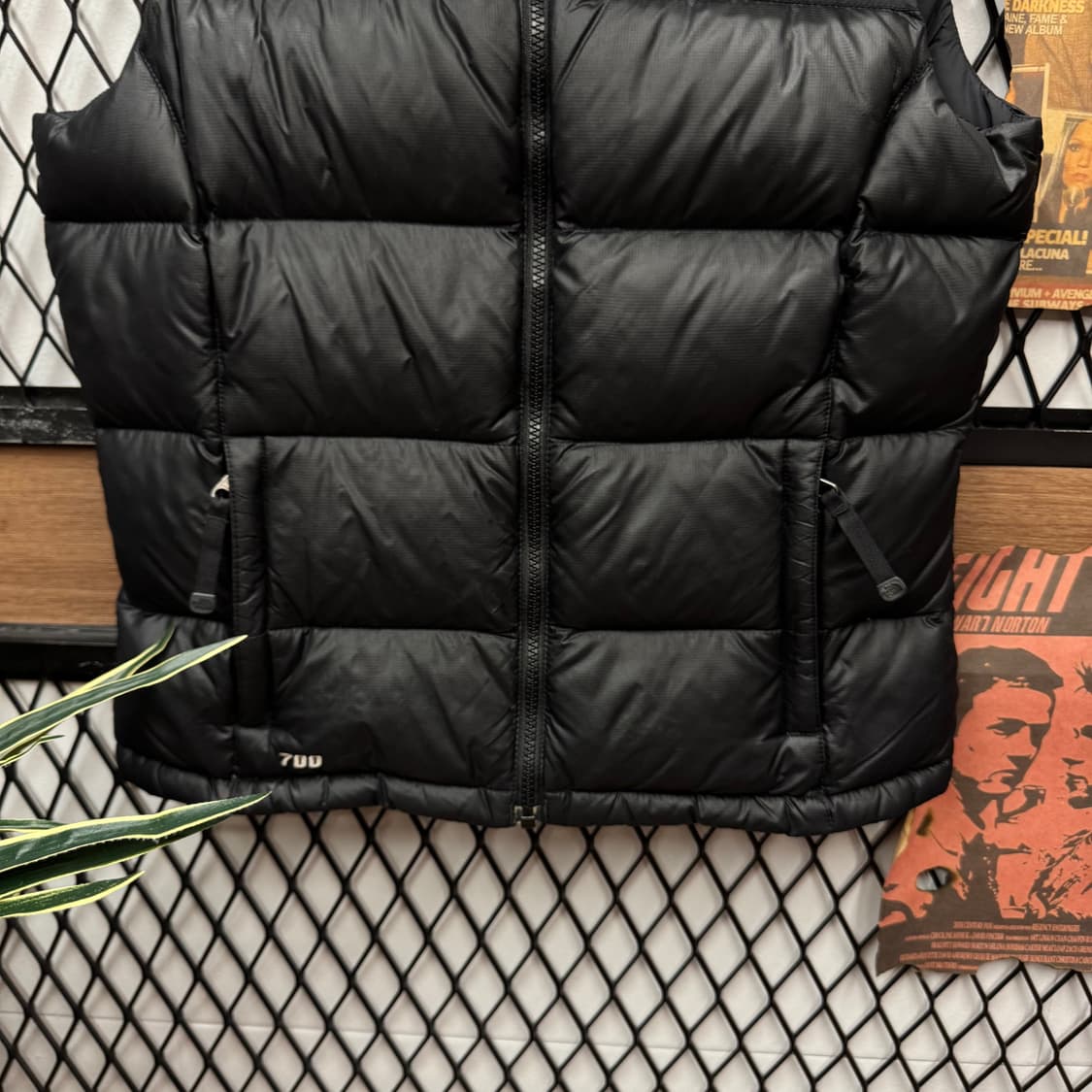 00s 노스페이스 700 패딩 베스트 전후면 로고 포인트 블랙 상품이미지4