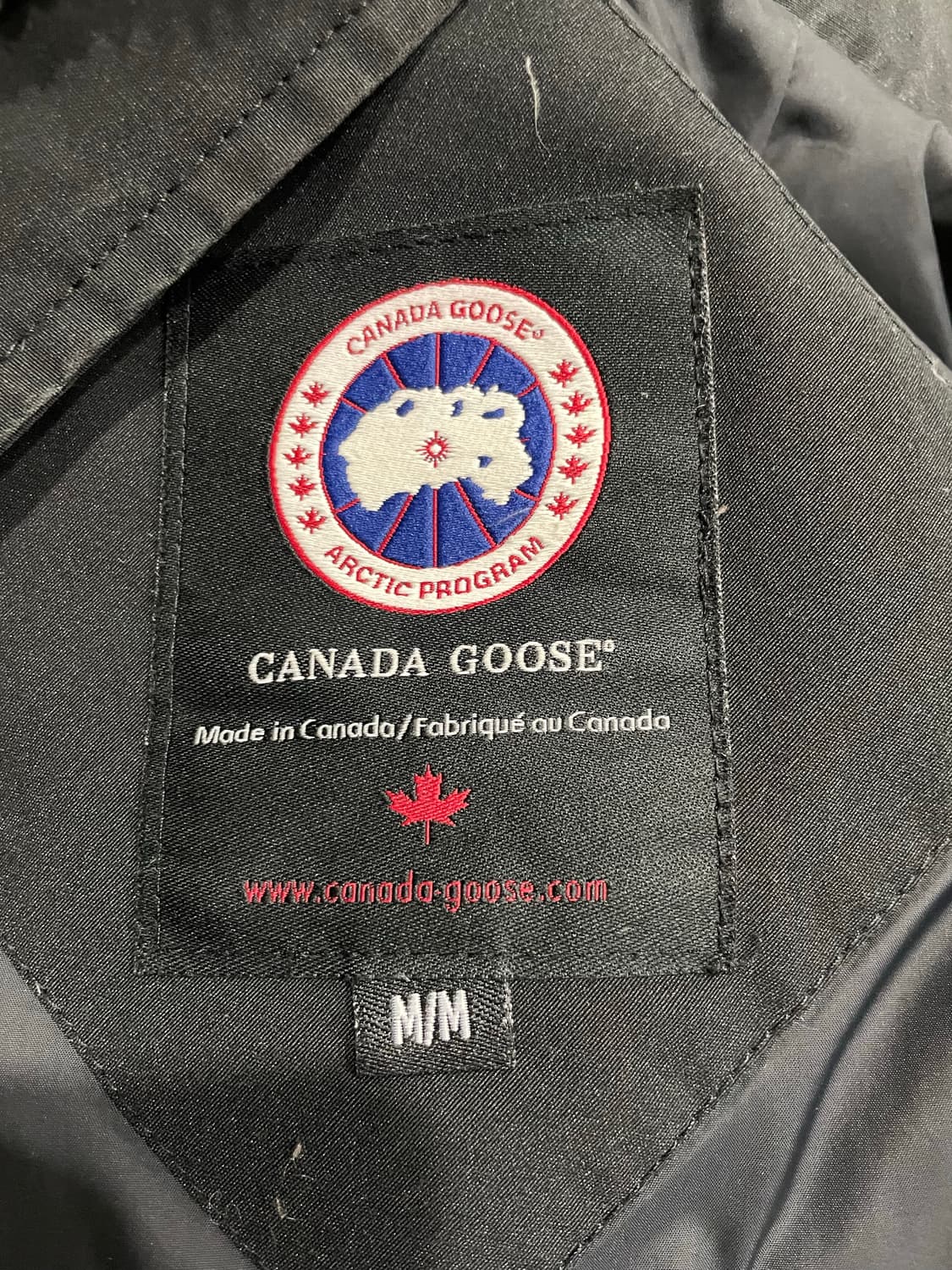 캐나다 구스 Constable 블랙 패딩 M 정품 상품이미지8