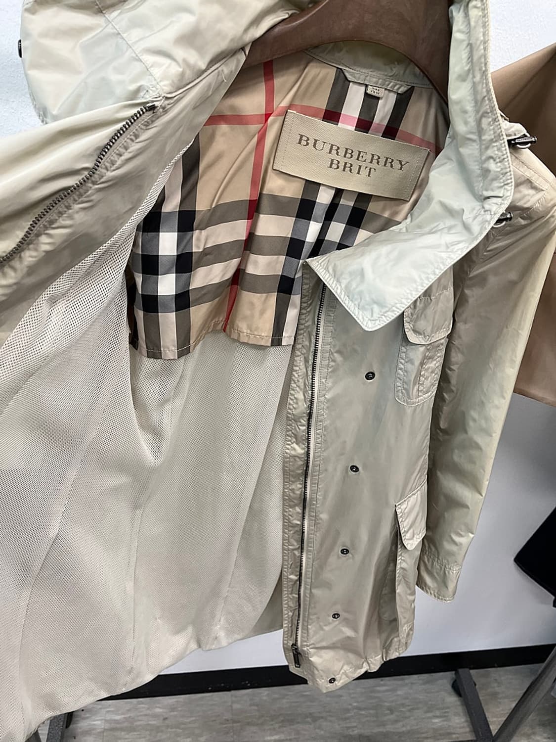 여) 버버리 나일론 후드 사파리 상품이미지7