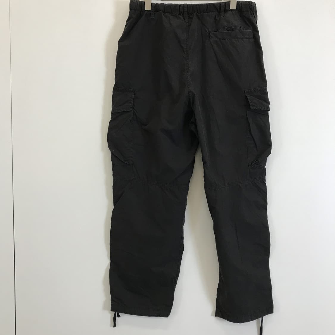 유니클로U JPN 와이드핏 파라슈트 카고 [L] 상품이미지3