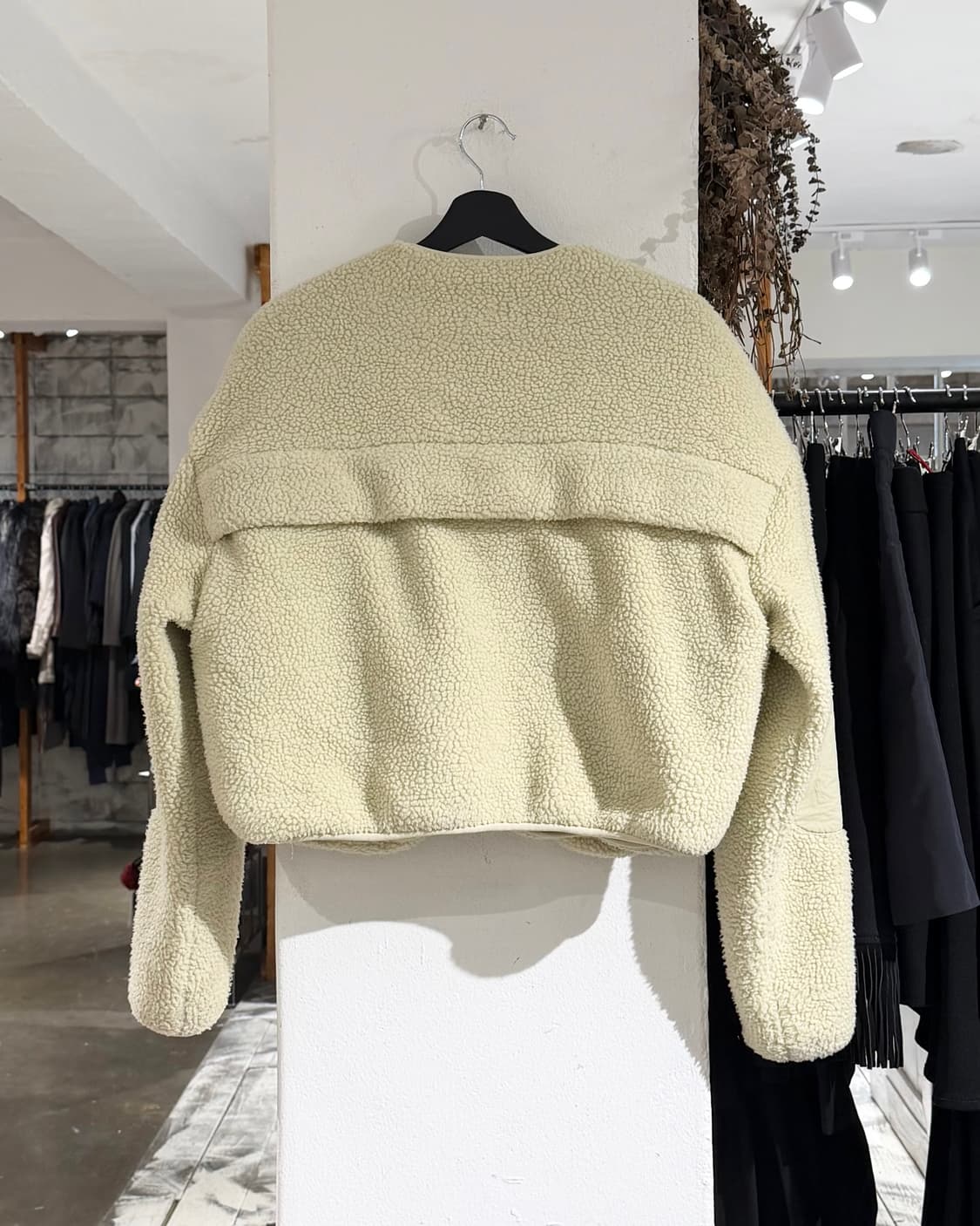 엔타이어 스튜디오 아이보리 듄 플러피 오버코트 상품이미지7