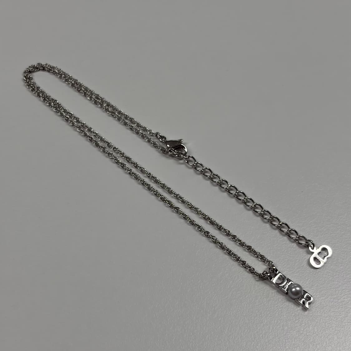 디올 이니셜 진주 목걸이 상품이미지8