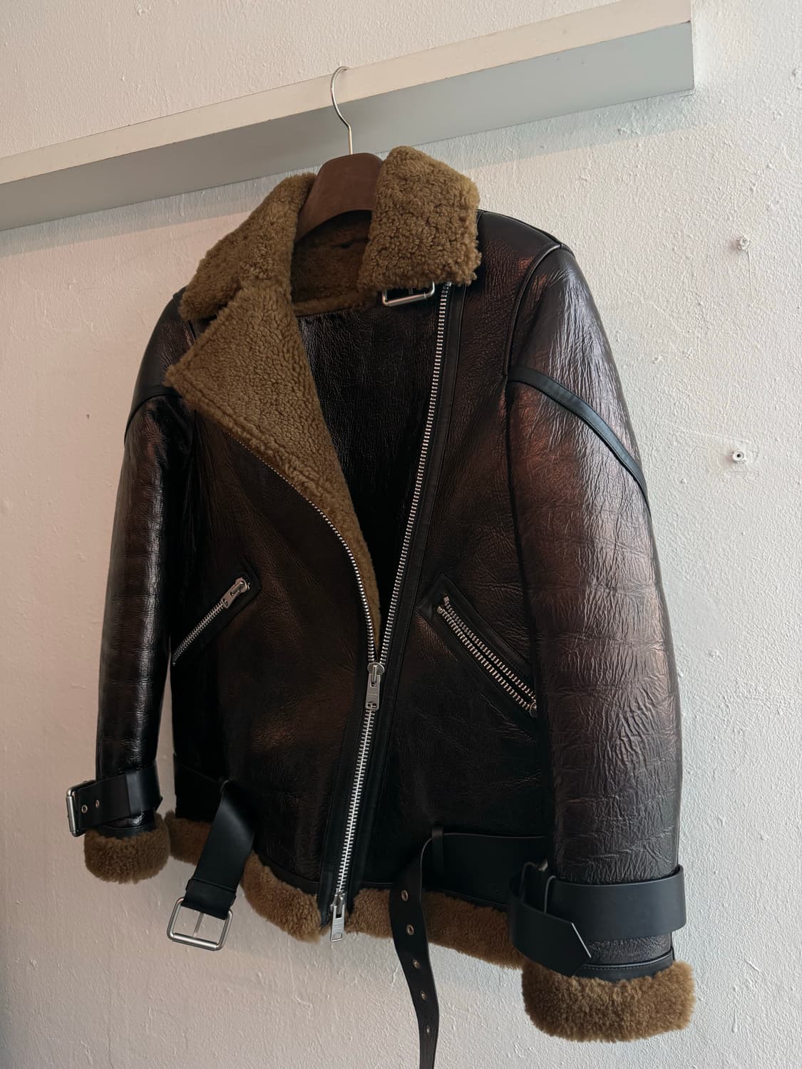 올세인츠 시어링 무스탕 상품이미지2