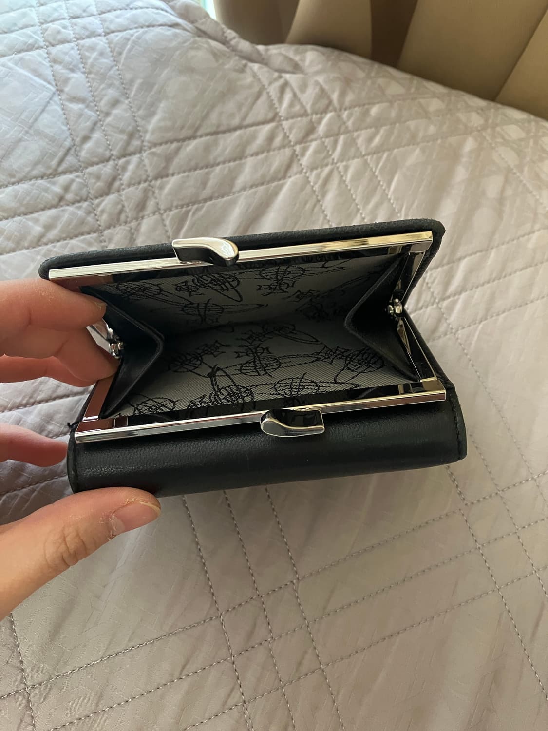 비비안웨스트우드 블랙 반지갑 Vivien Westwood Black 상품이미지5