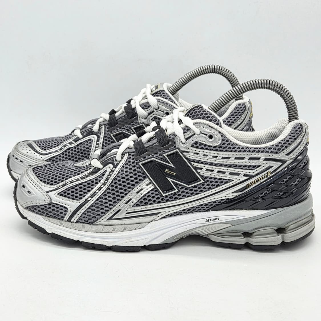 뉴발란스 1906 실버 메탈릭 (250 D) 상품이미지1