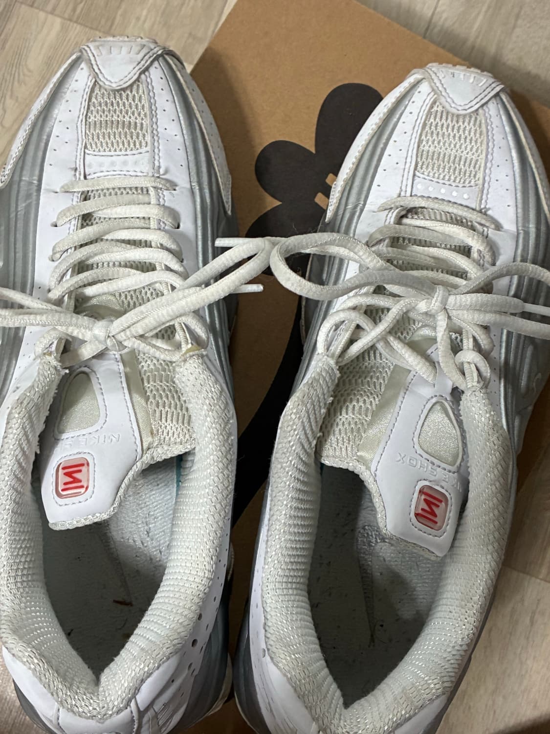 나이키 샥스 R4 (W260) 상품이미지4