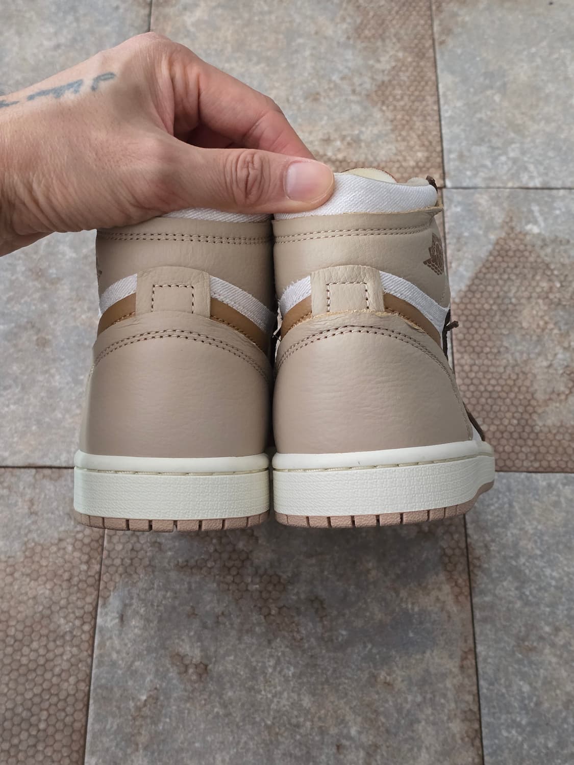 (230)나이키 에어 조던 1 하이 메소드 오브 메이크 브라운 상품이미지7