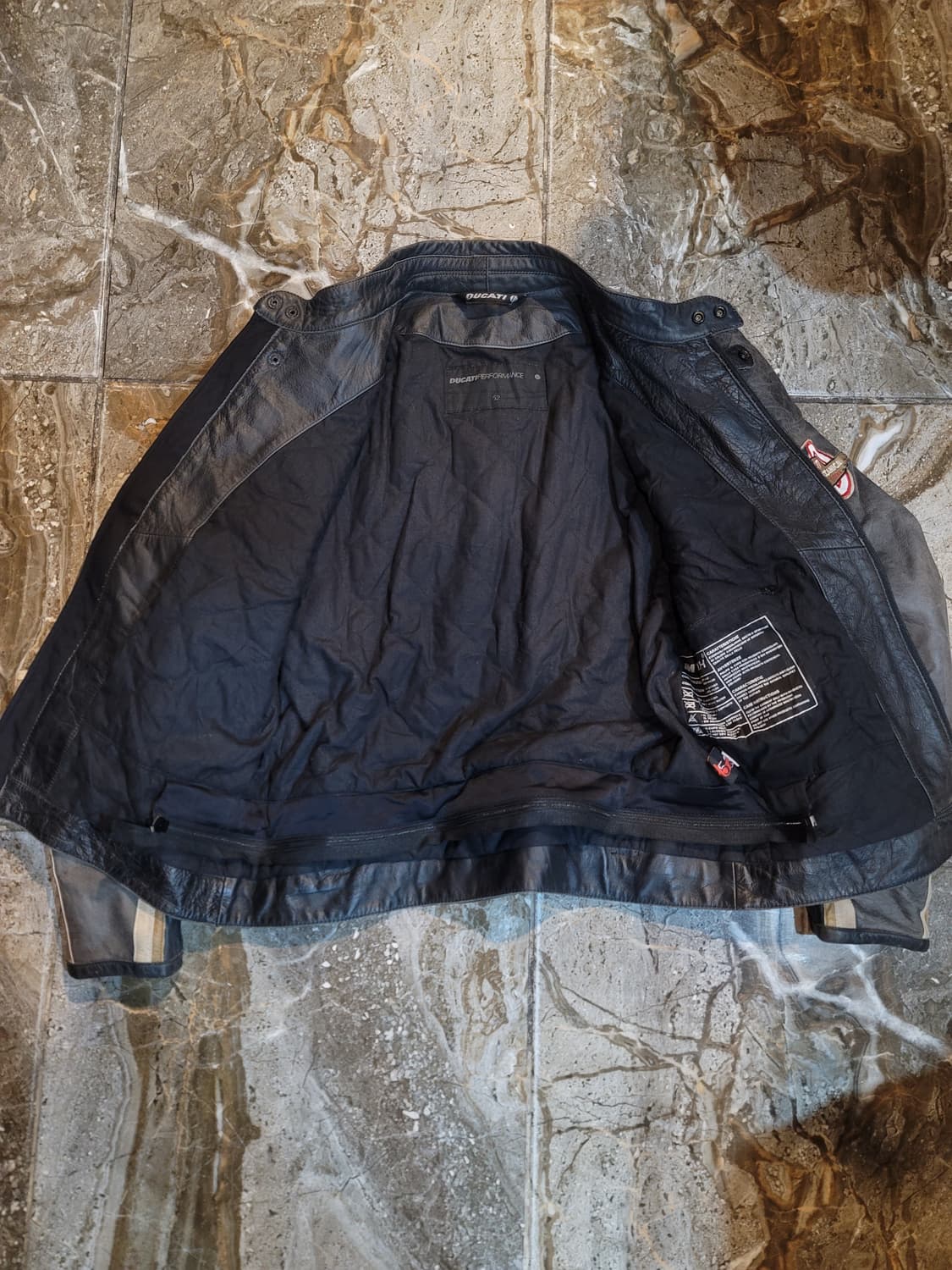 두가티 메카니카 가죽 라이더 자켓 상품이미지3