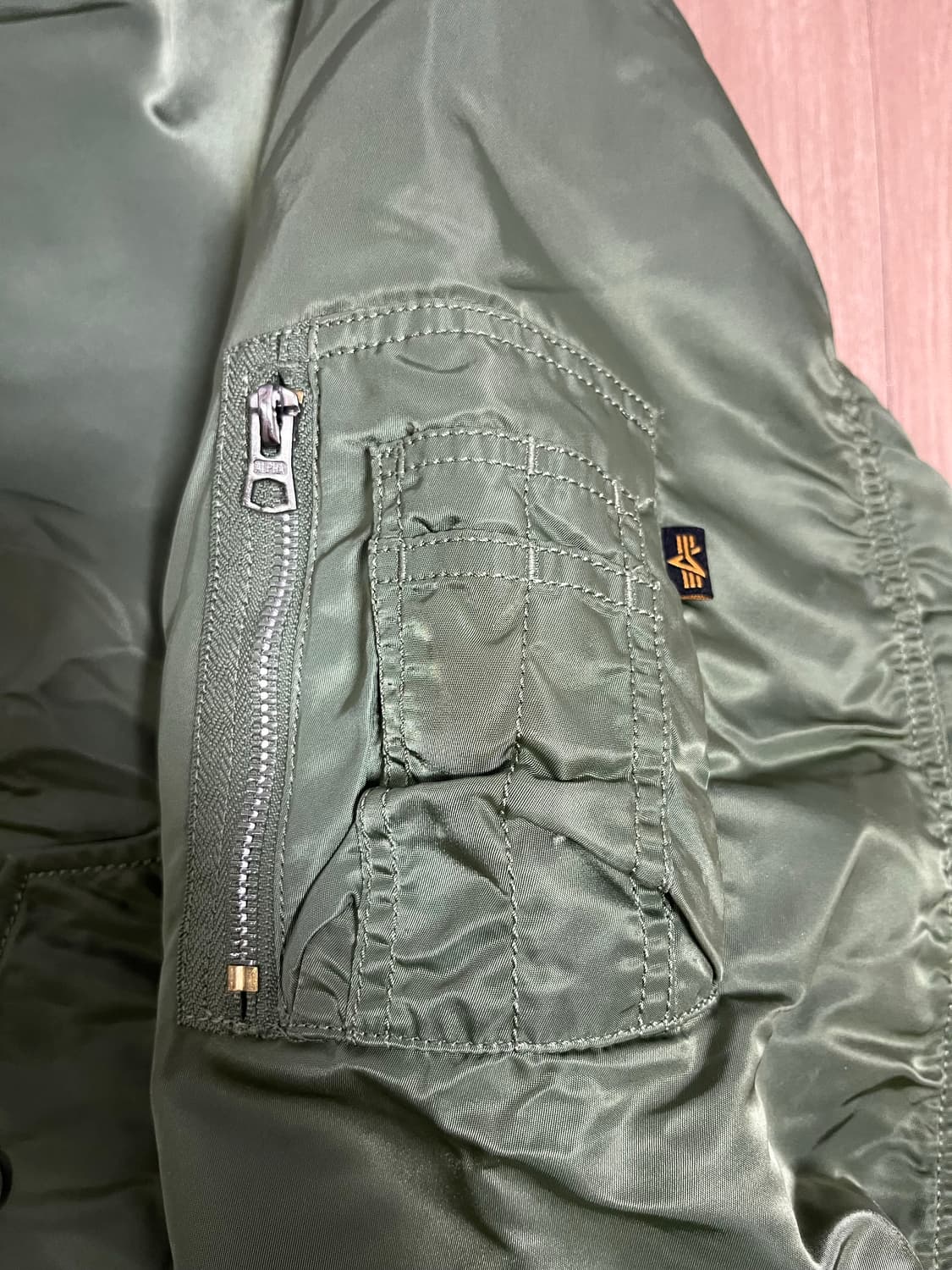 [XL] 알파인더스트리 MA-1 레귤러 세이지 그린 팝니다. 상품이미지8