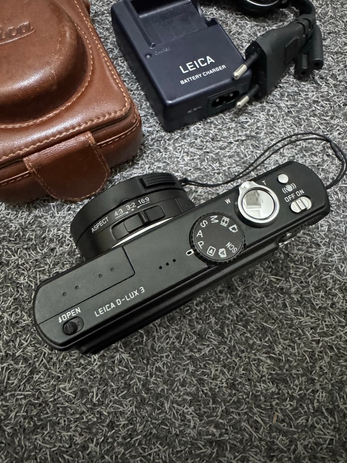 라이카 d-lux 3 디지털 카메라 (정품 충전기+가죽 케이스 구성) 상품이미지5