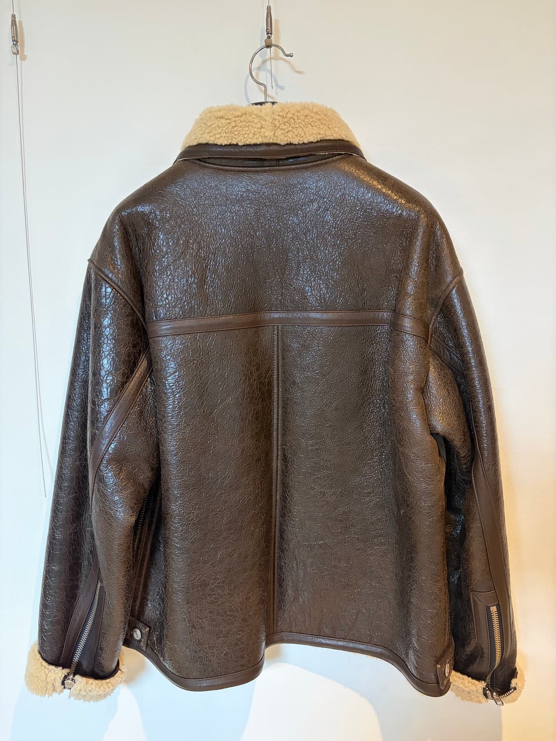 앤더슨벨 무스탕 자켓 상품이미지3