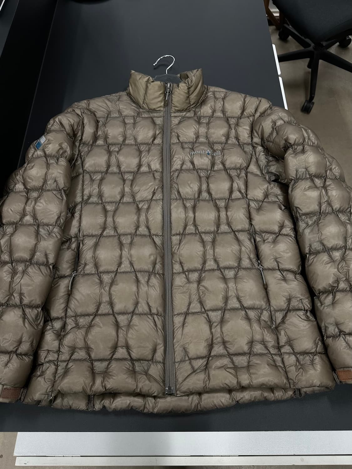 몽벨 1000그리드 필파워 구스다운 패딩 상품이미지6