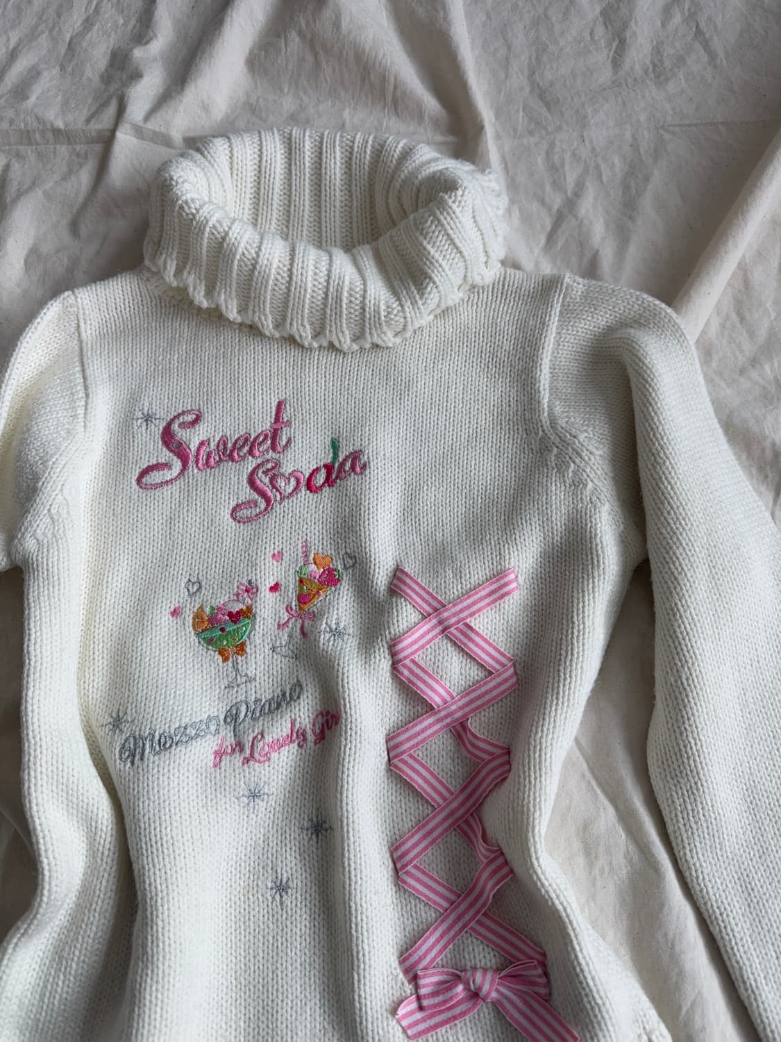 메조피아노 크림 아이보리 로걀 갸루 러블리 목폴라 딱붙 니트 상품이미지4