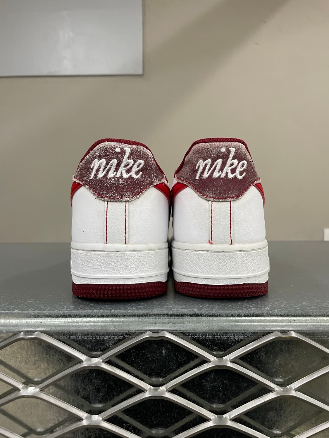 나이키 에어포스1 '07 화이트 팀 레드 265 상품이미지3