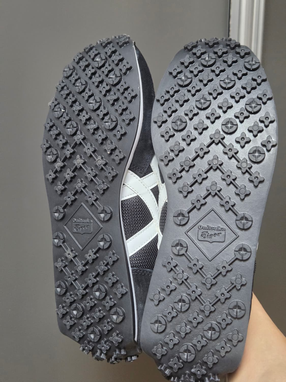 오니츠카타이거 EDR78 상품이미지3