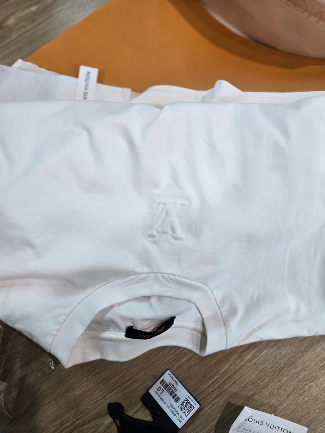 루이비통 엠보스드 반팔 티셔츠(백화점정품) 상품이미지6