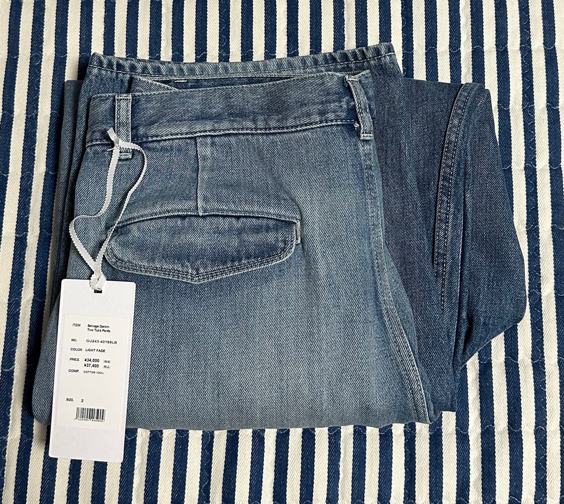 그라프페이퍼 셀비지 데님 투턱 팬츠 2사이즈 판매합니다 상품이미지3