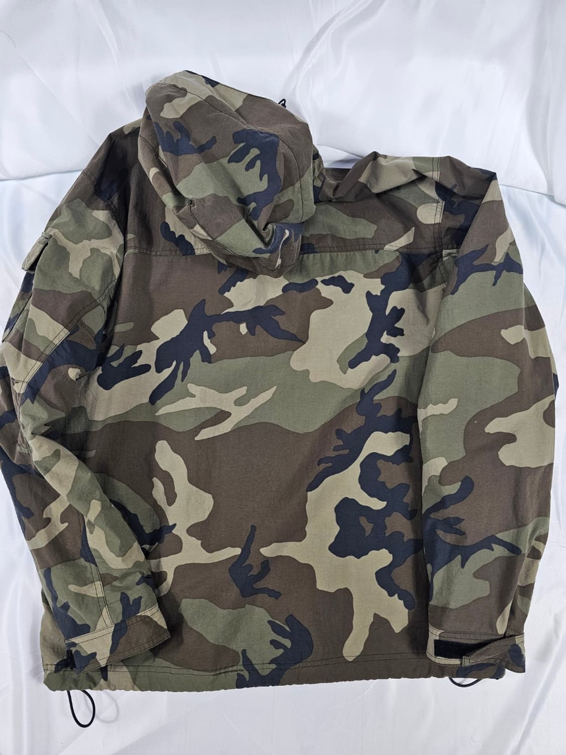 노스페이스카모바람막이 상품이미지2