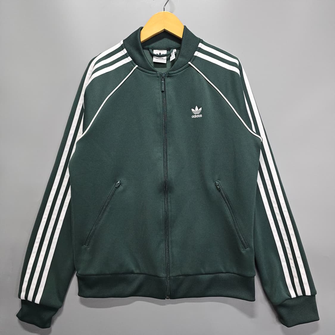 아디다스(ADIDAS) 여성용 그린 트랙탑 US S 상품이미지1