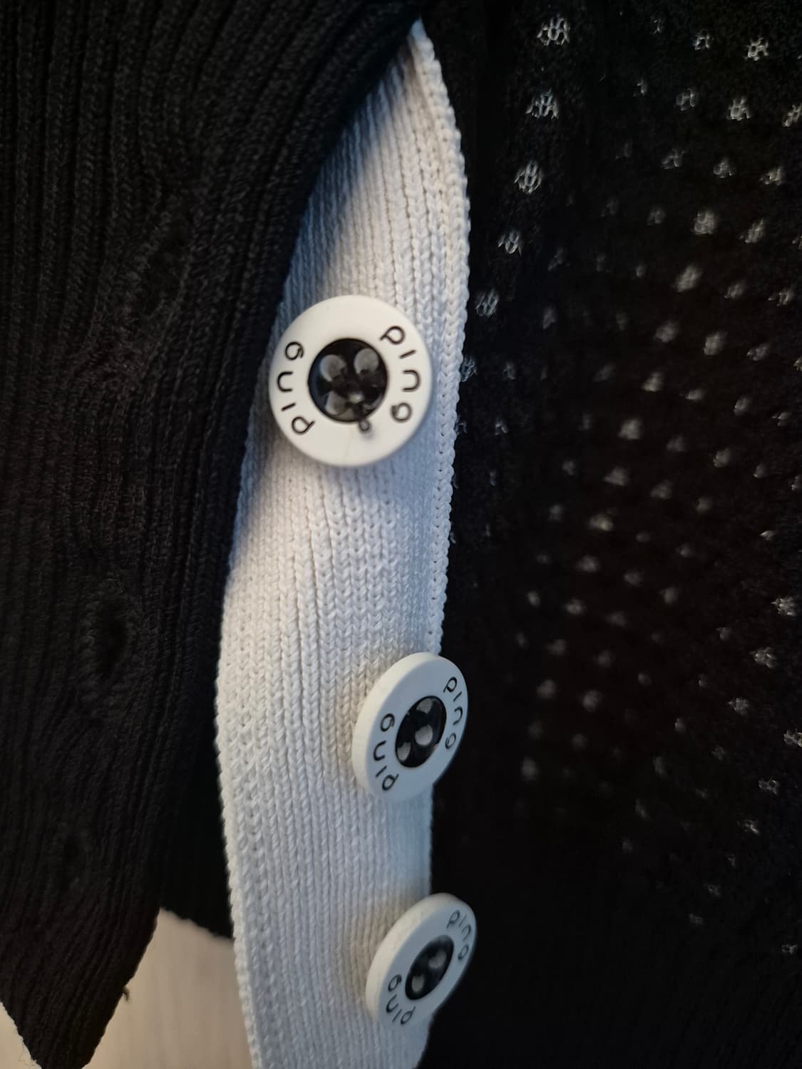 핑(ping) 여성 메쉬 오버레이 라운드넥 니트 100 상품이미지7