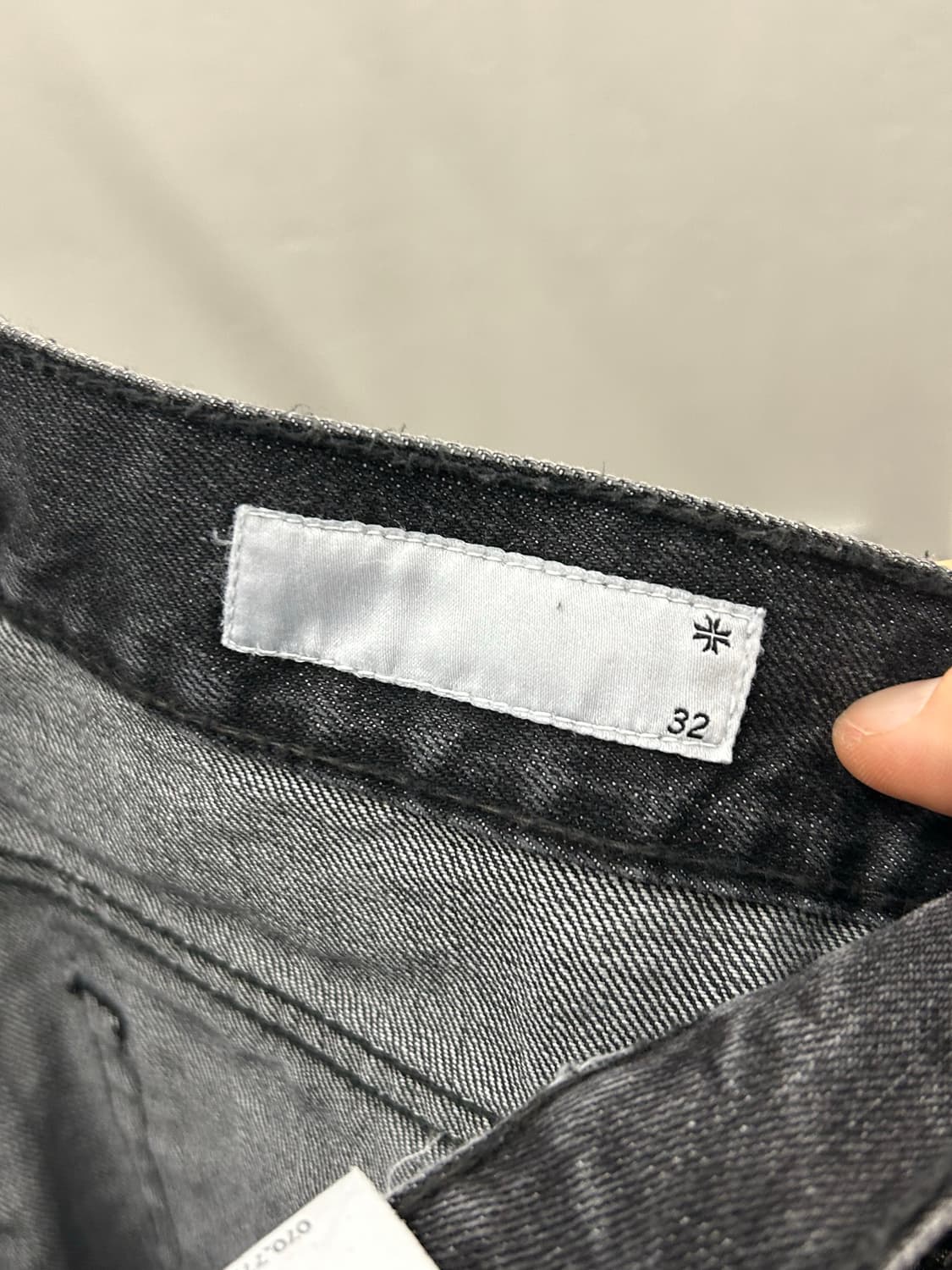 TONY WACK(토니웩) 블랙 페인트 데님 팬츠 상품이미지8