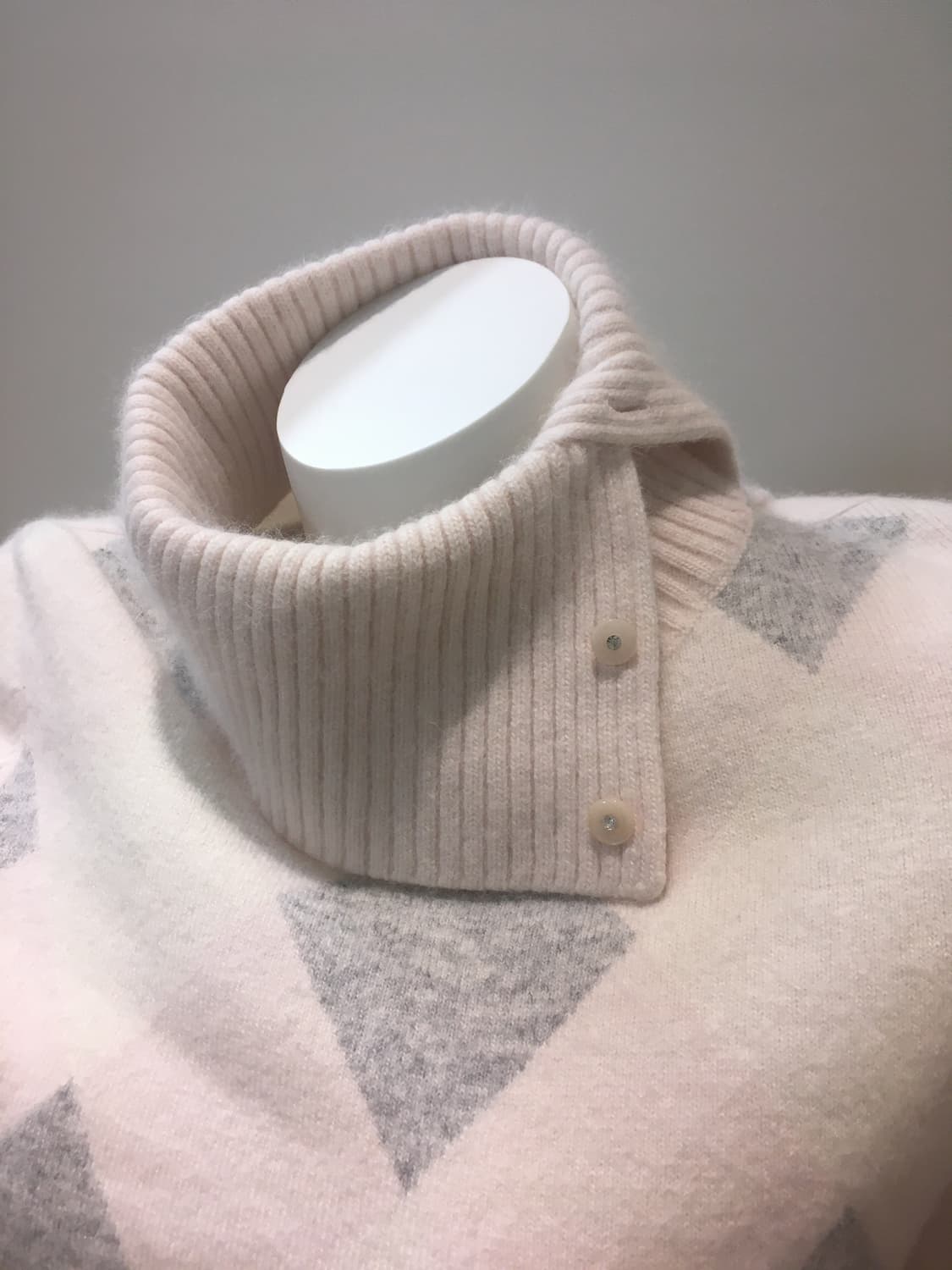 연핑크 아가일 니트 하이넥 큐빅버튼 히메갸루 달천깔 대대장 로걀탑 상품이미지3